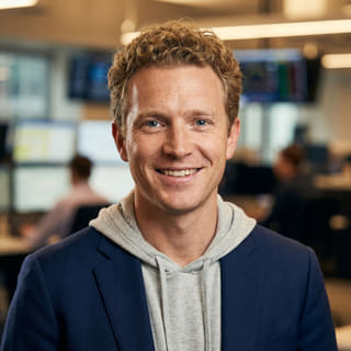 Photo de profil de Ryan Brooks, analyste principal en trading chez Zephyr Capitange